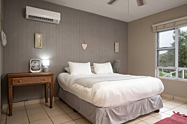 Barrington 45 Main bedroom